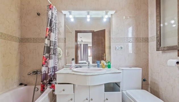 Videresalg - Detached Villa - Orihuela Costa - Villamartín