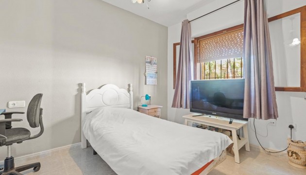 Videresalg - Detached Villa - Orihuela Costa - Villamartín