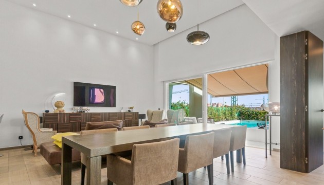 Resale - Detached Villa - Algorfa