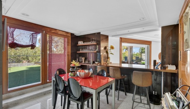 Resale - Detached Villa - Elche