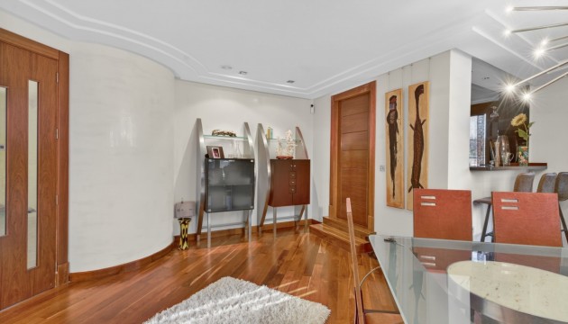 Resale - Detached Villa - Elche