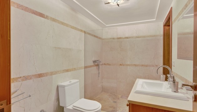 Resale - Detached Villa - Elche