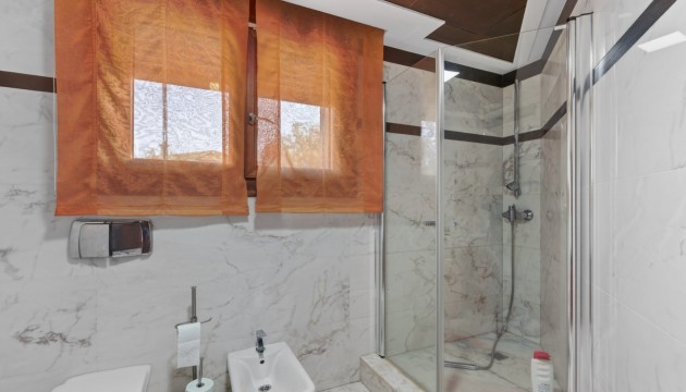 Resale - Detached Villa - Elche