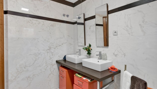 Resale - Detached Villa - Elche