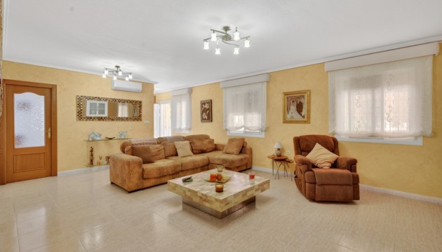 Reventa - Chalet Independiente - Gran Alacant
