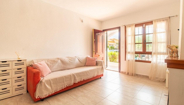 Resale - Bungalow - Torrevieja - Nueva Torrevieja - Aguas Nuevas
