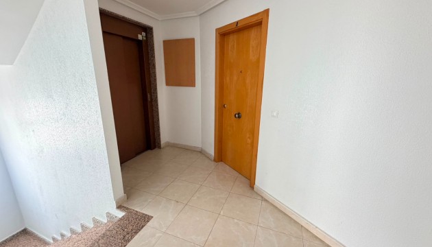 Перепродажа - Квартира - Los Montesinos