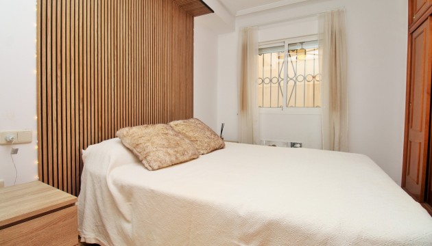 Resale - Apartment - Orihuela Costa - Punta Prima