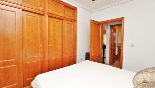 Resale - Apartment - Orihuela Costa - Punta Prima