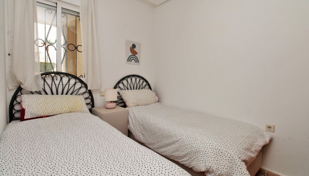 Resale - Apartment - Orihuela Costa - Punta Prima