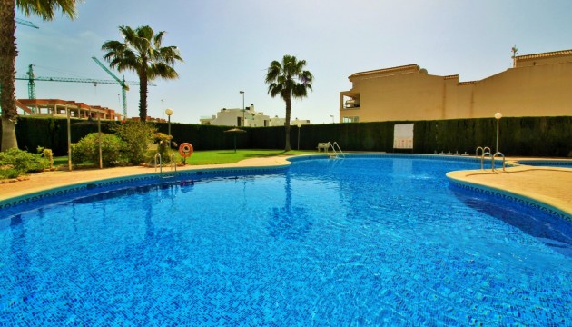 Resale - Apartment - Orihuela Costa - Punta Prima