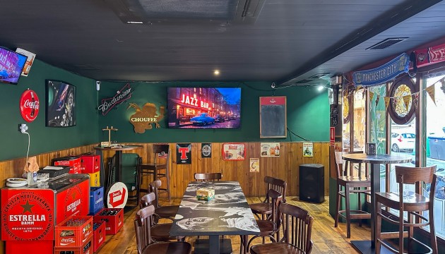 Resale - Commercial - Torrevieja - Playa del Cura