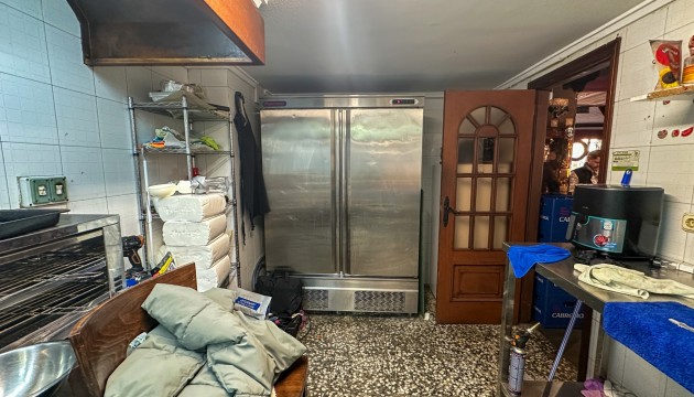 Resale - Commercial - Torrevieja - Playa del Cura