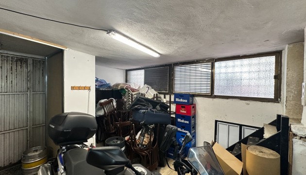 Resale - Commercial - Torrevieja - Playa del Cura