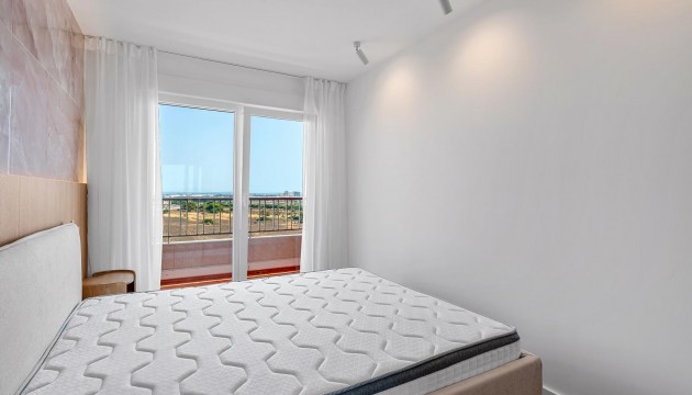 Resale - Apartment - Torrevieja - Punta Prima
