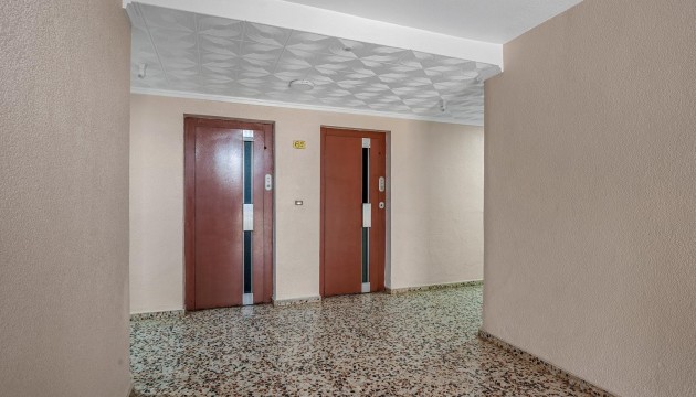 Resale - Apartment - Torrevieja - Punta Prima