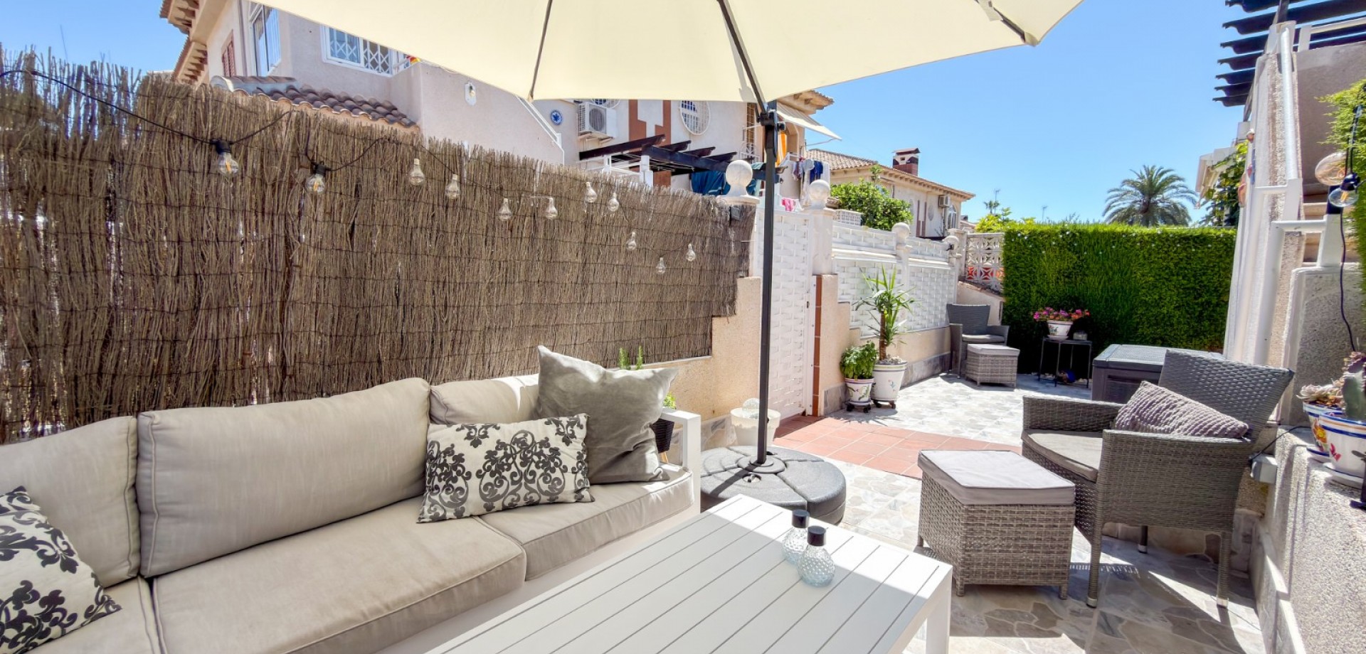 Apartment in Punta Prima - Image 2