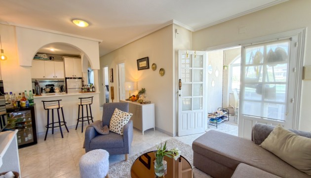 Resale - Apartment - Torrevieja - Punta Prima
