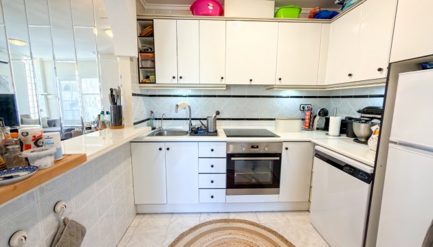Resale - Apartment - Torrevieja - Punta Prima