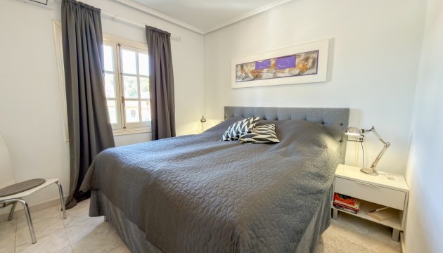 Resale - Apartment - Torrevieja - Punta Prima