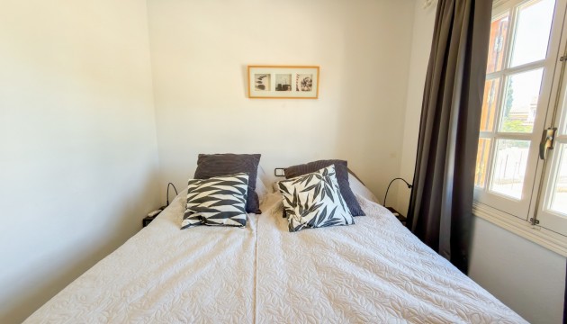Resale - Apartment - Torrevieja - Punta Prima