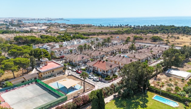 Resale - Apartment - Torrevieja - Punta Prima