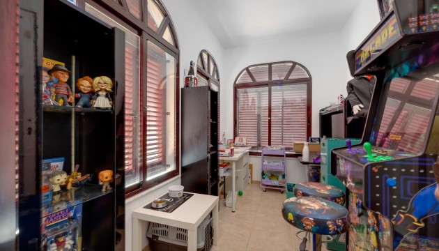 Reventa - Chalet Independiente - La Marina