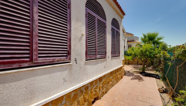 Reventa - Chalet Independiente - La Marina