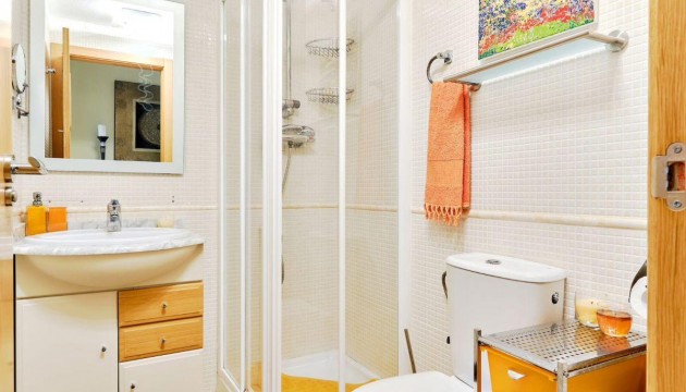 Resale - Apartment - Orihuela Costa - Campoamor
