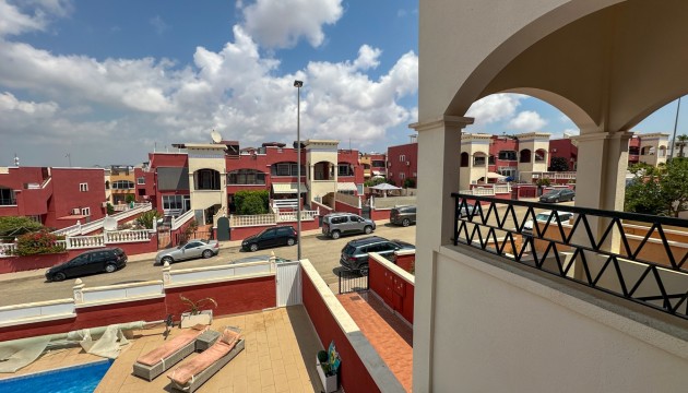 Resale - Bungalow - Orihuela Costa - Punta Prima