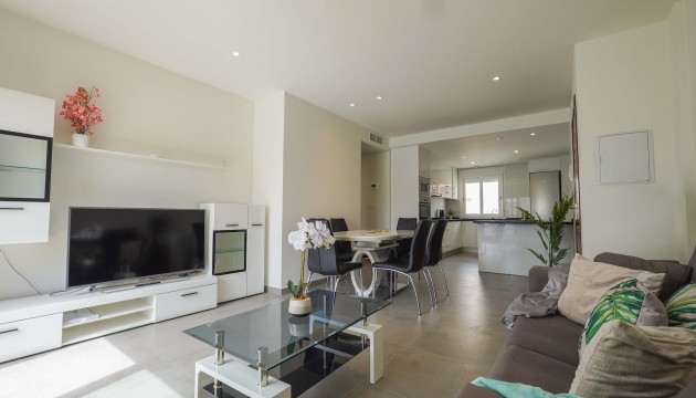 Resale - Apartment - Torrevieja - Nueva Torrevieja - Aguas Nuevas