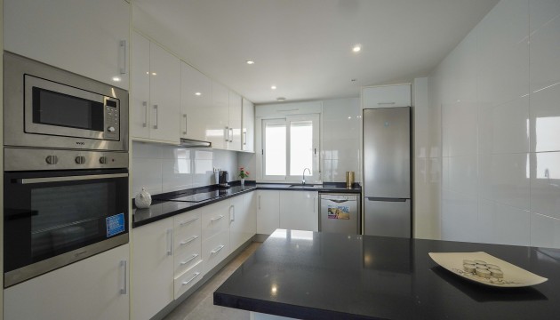 Resale - Apartment - Torrevieja - Nueva Torrevieja - Aguas Nuevas