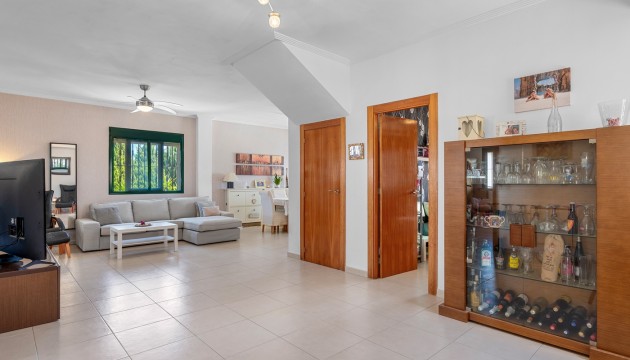 Odsprzedaż - Detached Villa - Ciudad Quesada