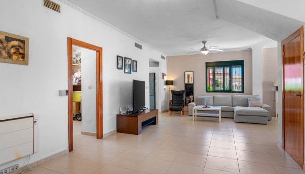 Odsprzedaż - Detached Villa - Ciudad Quesada