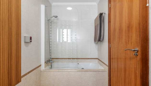 Odsprzedaż - Detached Villa - Ciudad Quesada