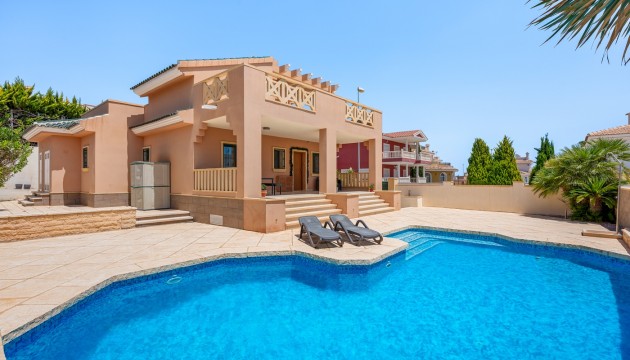 Odsprzedaż - Detached Villa - Ciudad Quesada
