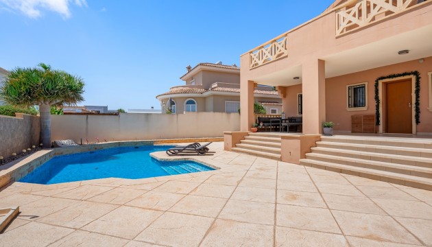 Odsprzedaż - Detached Villa - Ciudad Quesada