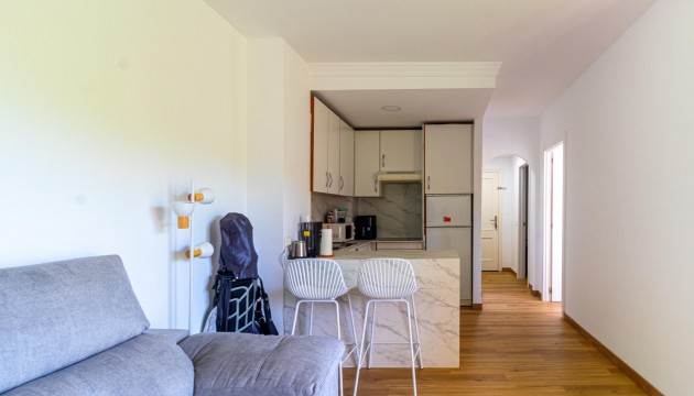 Resale - Apartment - Orihuela Costa - Campoamor