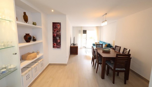 Resale - Apartment - Orihuela Costa - Campoamor