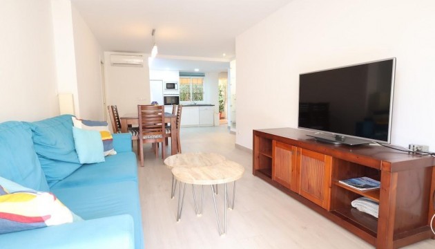 Resale - Apartment - Orihuela Costa - Campoamor