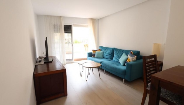 Resale - Apartment - Orihuela Costa - Campoamor
