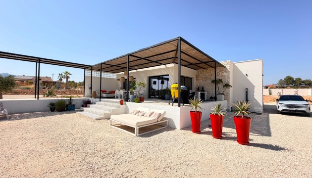 Reventa - Chalet Independiente - Pinoso