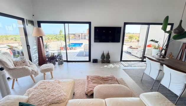 Reventa - Chalet Independiente - Pinoso
