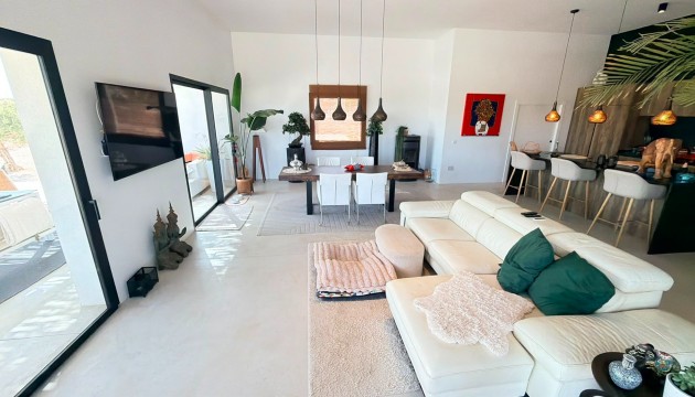 Reventa - Chalet Independiente - Pinoso