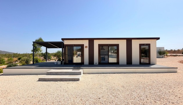 Reventa - Chalet Independiente - Pinoso