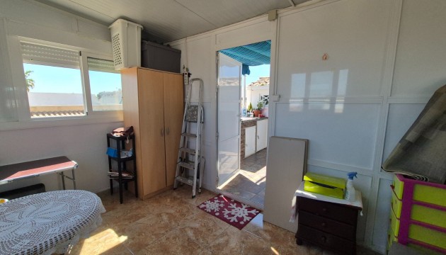 Resale - Bungalow - Torrevieja