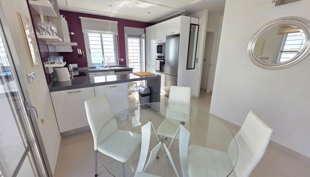 Resale - Bungalow - Rojales