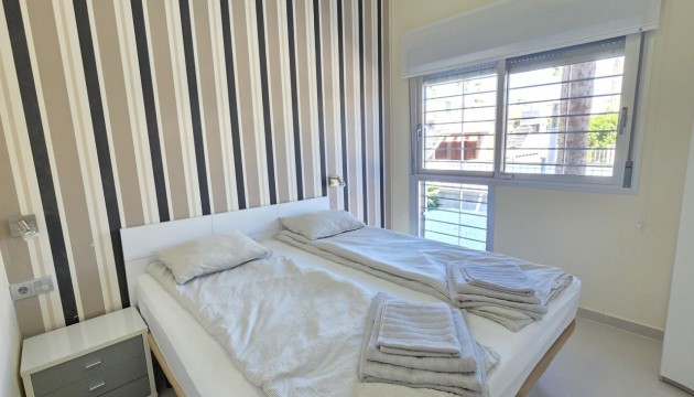 Resale - Bungalow - Rojales