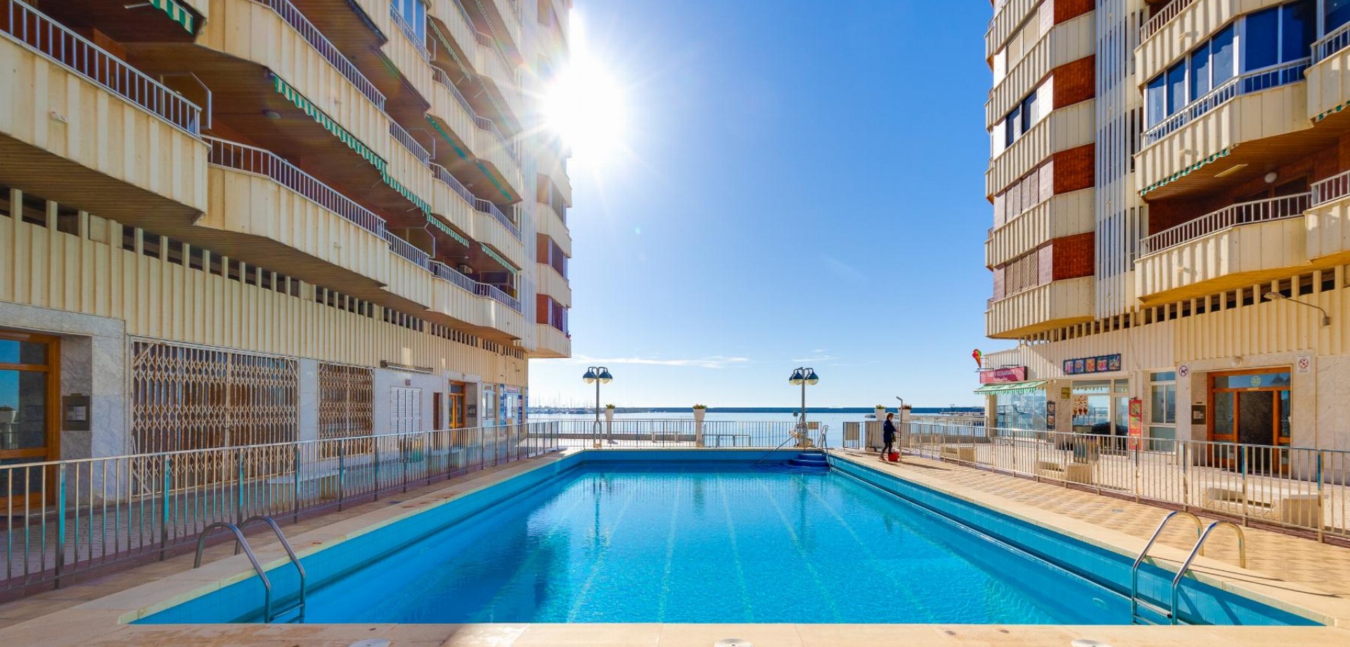 Apartment in Torrevieja - Image 3