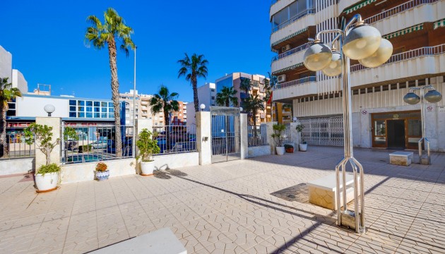 Wiederverkauf - Apartment - Torrevieja - El Acequión - Los Náufragos